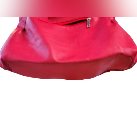 Nwot Red Purse w/ Ruffle detail - Picture 6 of 15